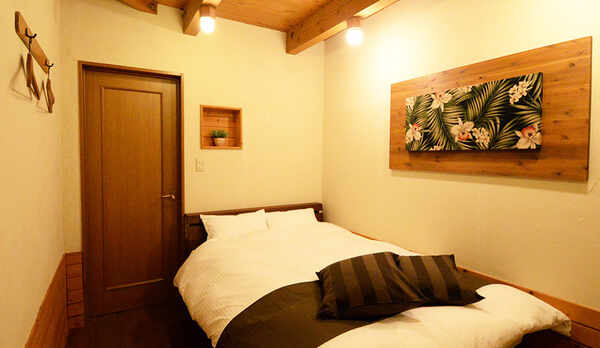 コテージ１Ｆ個室（セミダブルベット）