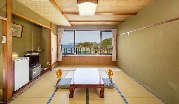 ◆オーシャンビュー和室１０畳（バス・トイレ共同）