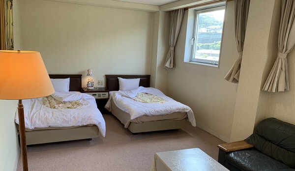 2F洋室（ツインベッド）