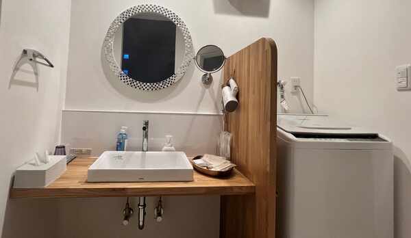 使いやすい洗面台と室内洗濯機