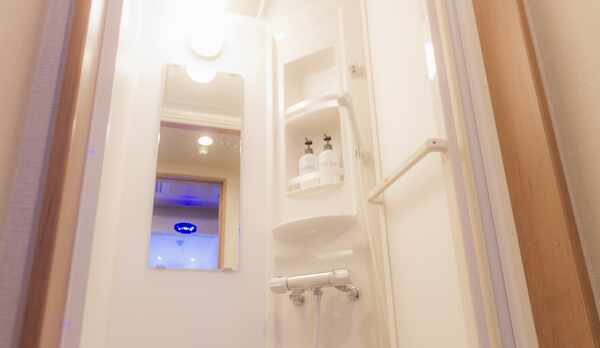 【カプセルルーム】シャワールームでさっぱりした後は、ぐっすりお休みください♪