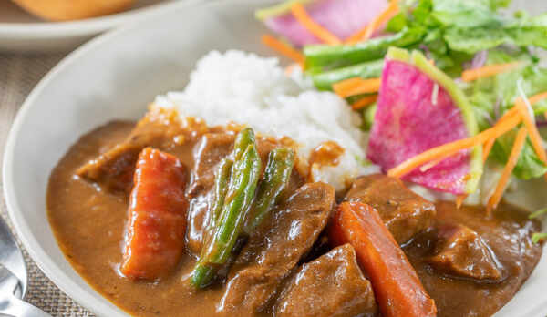 【無料健康朝食】ご当地メニュー「牛タンシチュー」