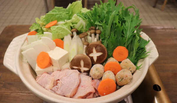 ・【冬季】夕食は岡山県産森林鶏の「あったか水炊き」