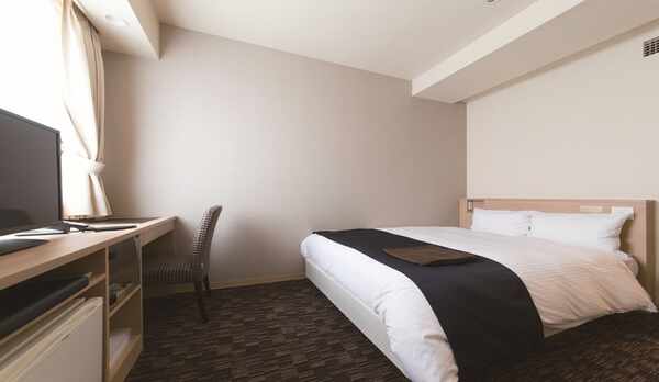 セミダブルルーム【17㎡・禁煙】