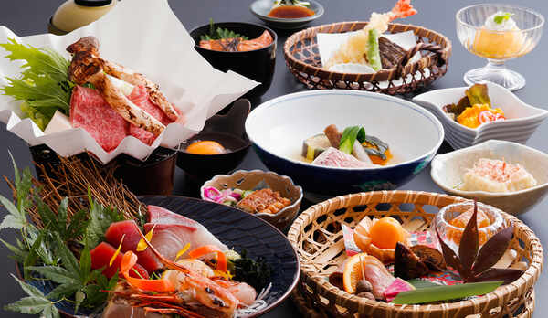【旬会席-和-イメージ-】奈良が誇る「大和牛」をはじめ、その季節限定の「旬食材」を惜しげなく＿＿