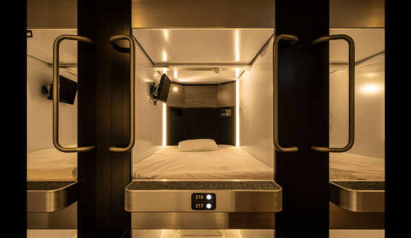 カプセルルーム