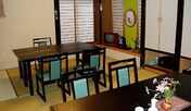 和食堂・椅子席でお召上がりいただけます。