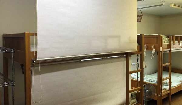 全ベッド　ロールスクリーン