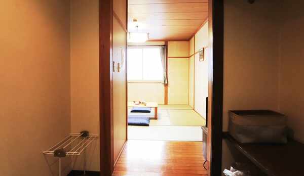 【客室】8畳の様子。