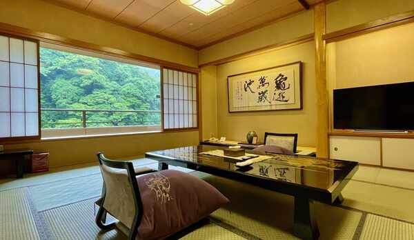 露天風呂付プレミアムルーム　和室