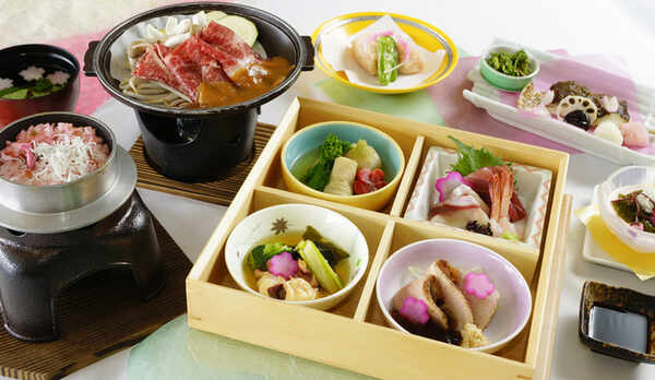 2021年4月〜　通常夕食「会席箱膳」