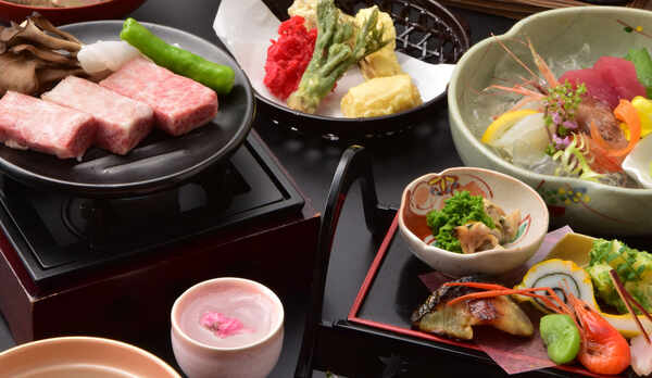 *【ご夕食（一例）】季節のお料理をお愉しみください