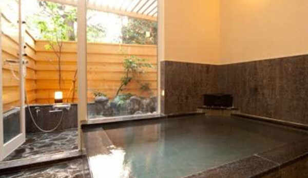 貸切温泉風呂（露天風呂付）
