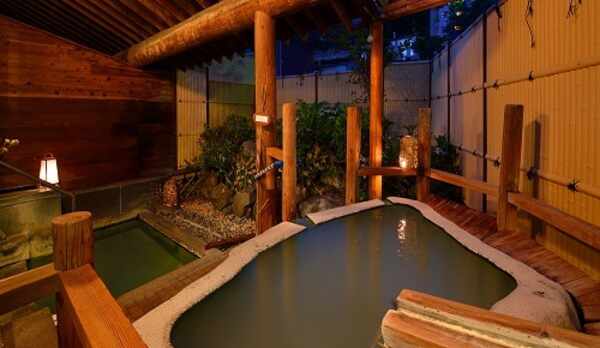 夜の大石くり抜き露天風呂