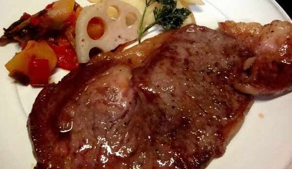 米沢牛ステーキ