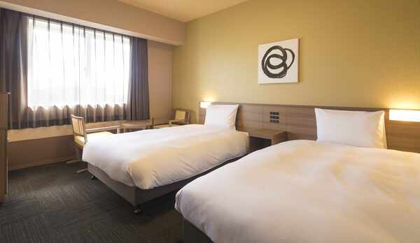 ＜客室＞本館ツイン（21㎡・ベッド幅120ｃｍ）