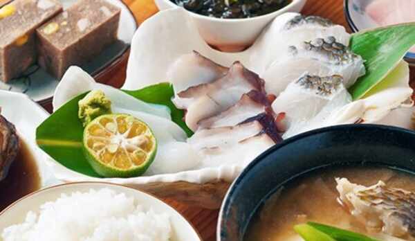  海鮮夕食イメージ（日替わり）