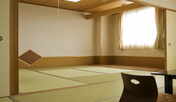 客室左和室