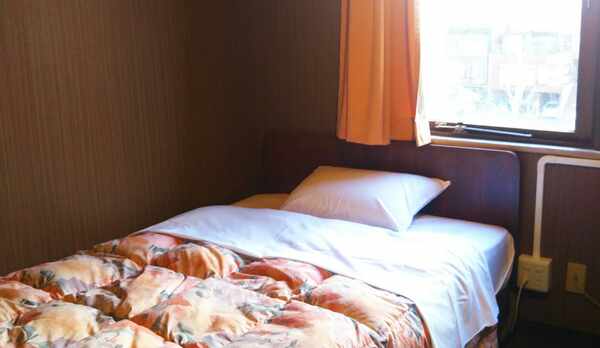 シングルルーム（セミダブルベッド　タイプ）