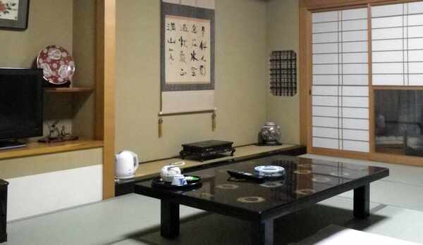 *■和室10〜12畳（一例）■