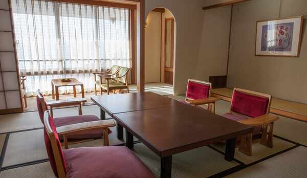 [5階-7階]リーズナブルフロア和室10帖広縁付