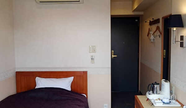 シングルルーム(喫煙)