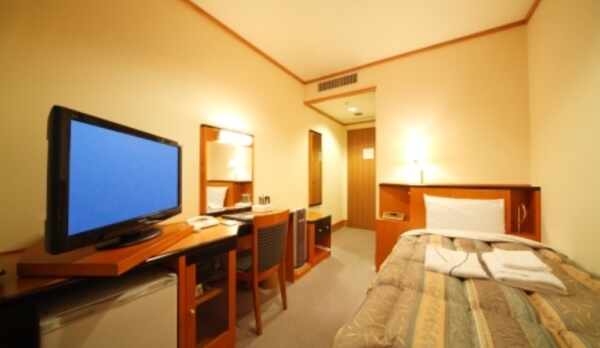 【シングルルーム】明るいと評判のシングルは全部屋空気清浄機完備