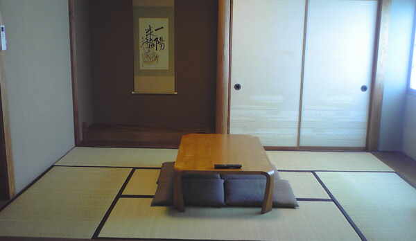 ゆったりツインルーム_03