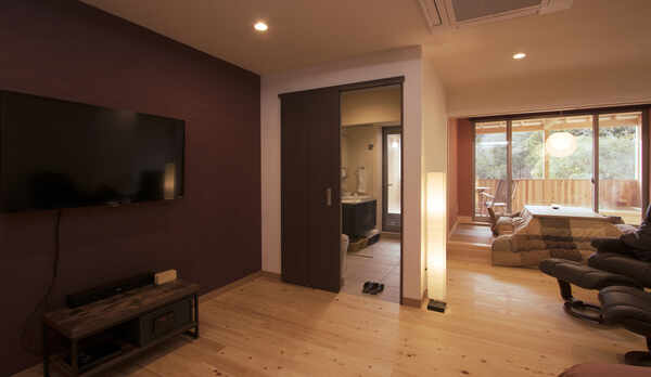 ◆≪総ひのき露天風呂付客室≫55インチテレビ／Blu-ray＆DVDプレイヤー完備