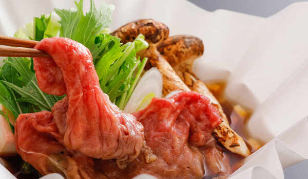 【旬会席-和-イメージ-】旨味が凝縮された「大和牛」。豊かな風味と霜降りの甘み。