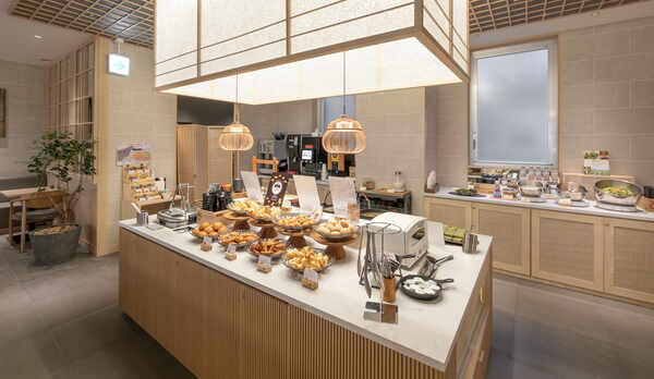 朝食ビュッフェはお1人様1500円にていただけます♪