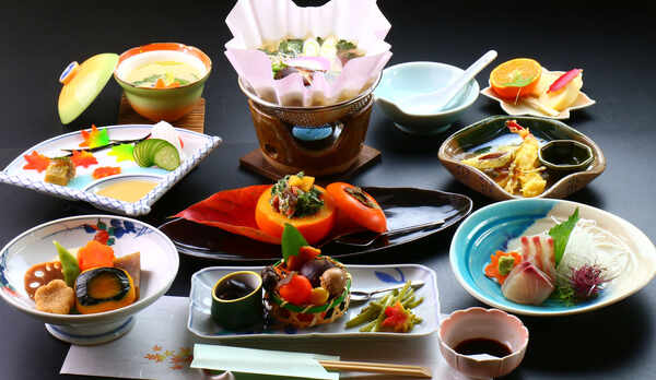 【グレードアップ】季節を感じる料理をご提供しています