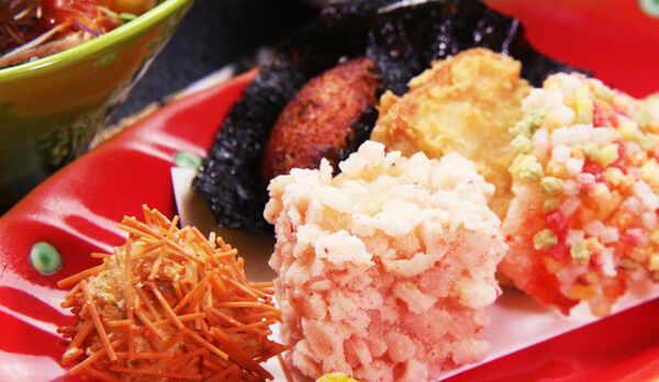 一品一品盛り付けにもこだわり、味はもちろんの事、目で見ても楽しめるお料理です。