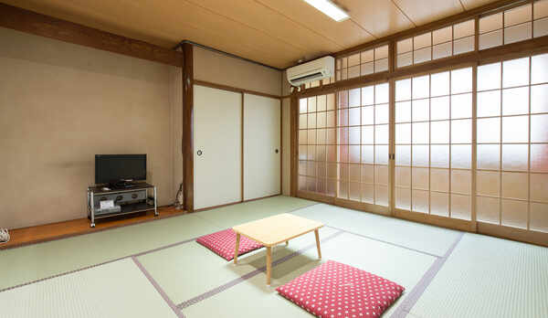 【禁煙】和室１〜５名様（バス・トイレなし）