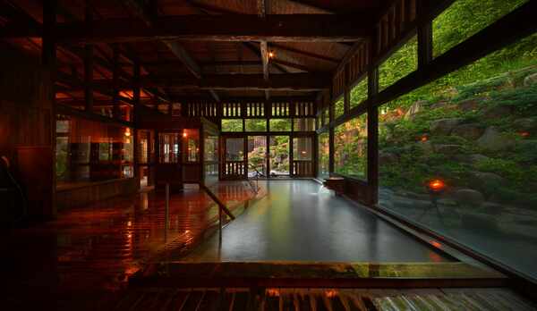 八右衛門の湯【内湯】