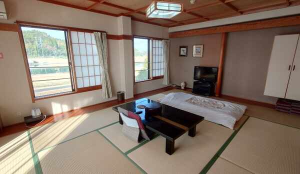 広々とした眺望和室