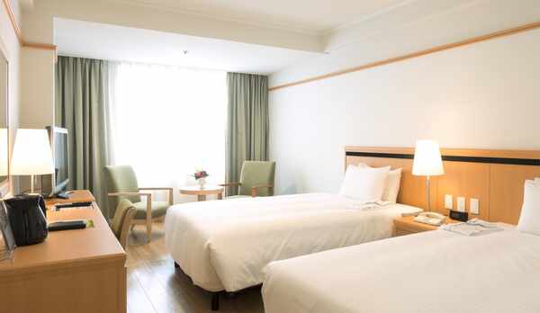 【スタンダードフロア】デラックスツイン＜27平米／4階〜8階＞