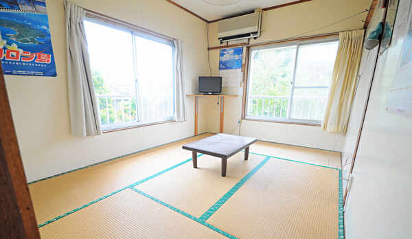 【和室】６畳１名様用、日当たり良好です