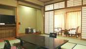 ゆったりおくつろぎいただける【和室10畳】