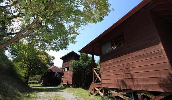 平屋バンガロー