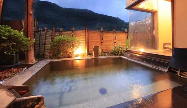 山の湯　露天風呂