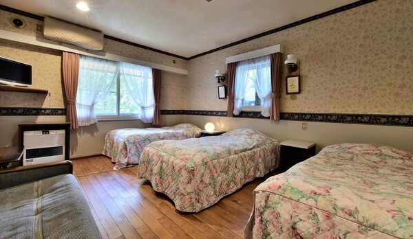 ●【ペンション東山白馬】トリプルルーム（バス・トイレ無し）