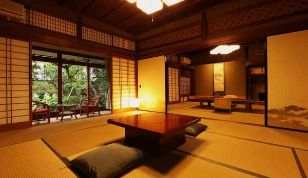 特別室（庭園側・和室10畳+10畳＋ベッドルーム）