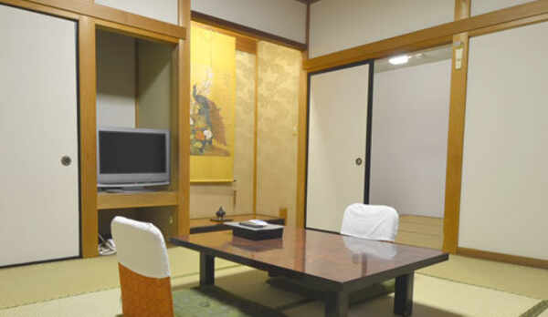 【おまかせ和室】