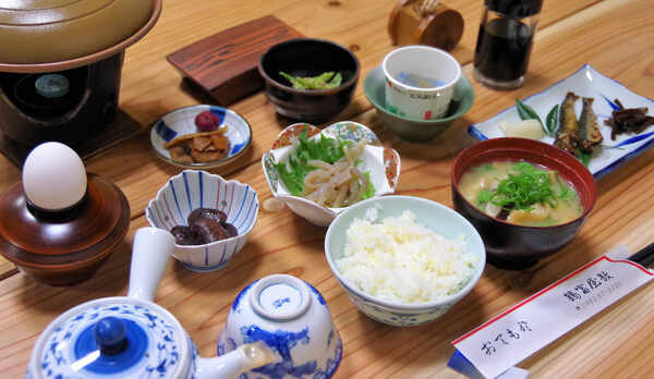 *【食事】朝食一例　地元の旬の食材がたっぷり★