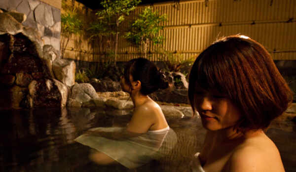 【湯殿　水哉閣】露天風呂