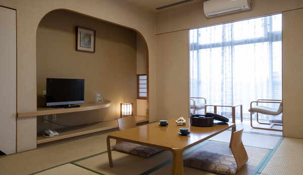 客室（和室10畳）