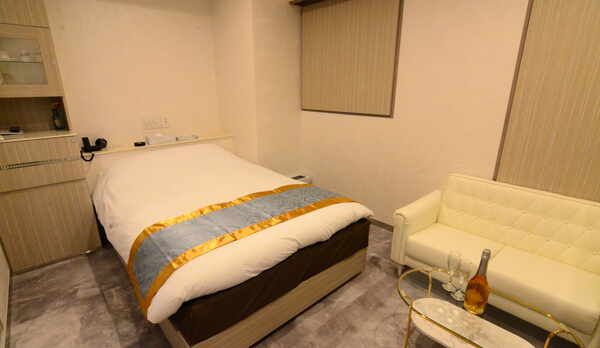 モデレート604主室