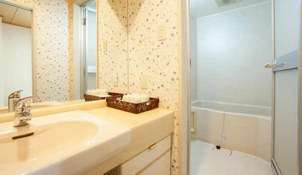 和室8.5畳【３名〜６名でご利用可能】