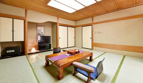 *【和室一例】畳が落ち着く、純和風のお部屋です。